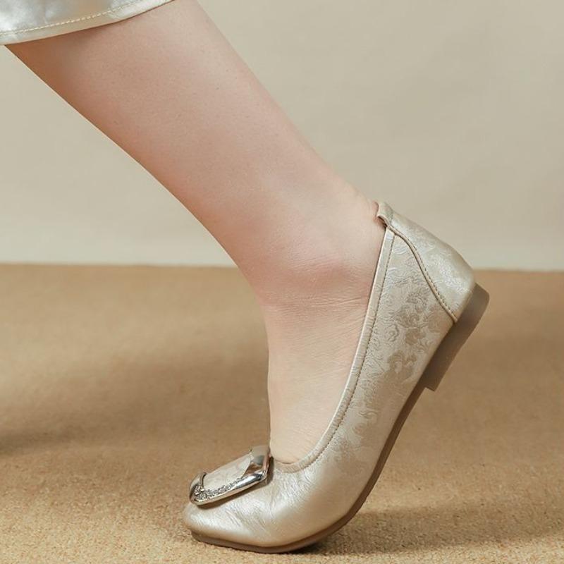 Fashion Shoes for Women Moccasins Slip-on Round Toe Woman Flats High Quality Fashion Comfortable and Elegant Young Casual Korean Style