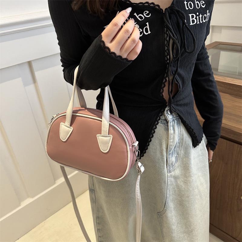 Niche Design Textured Hand-held Bowling Bag for Women New Fashionable Shell Bag Beautiful Pink Crossbody Bag