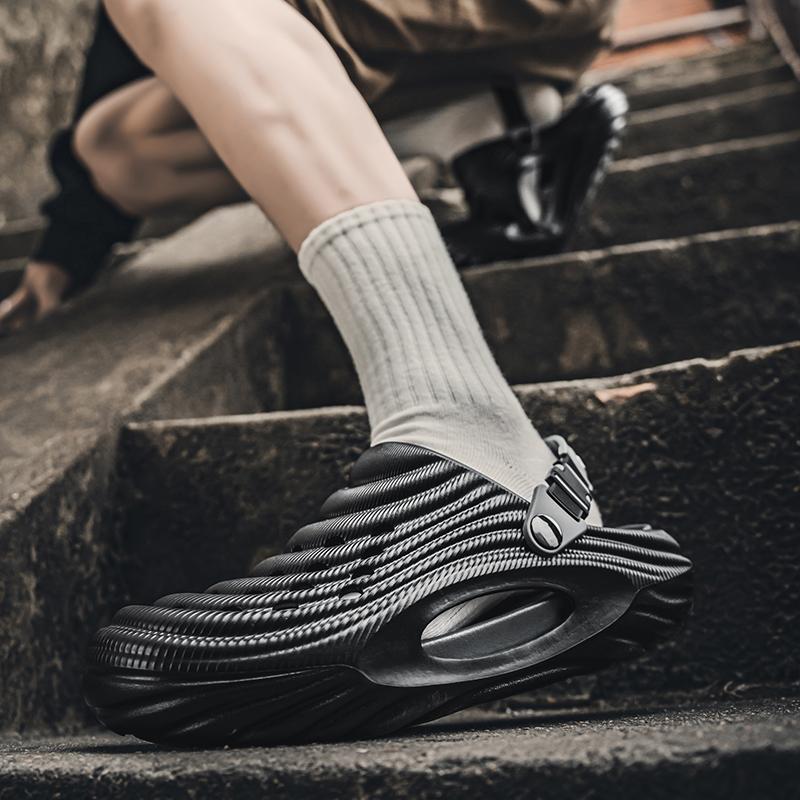 Men's slippers New large size Fashionable thick-soled casual sandals Comfortable breathable outdoor beach shoes for men slides