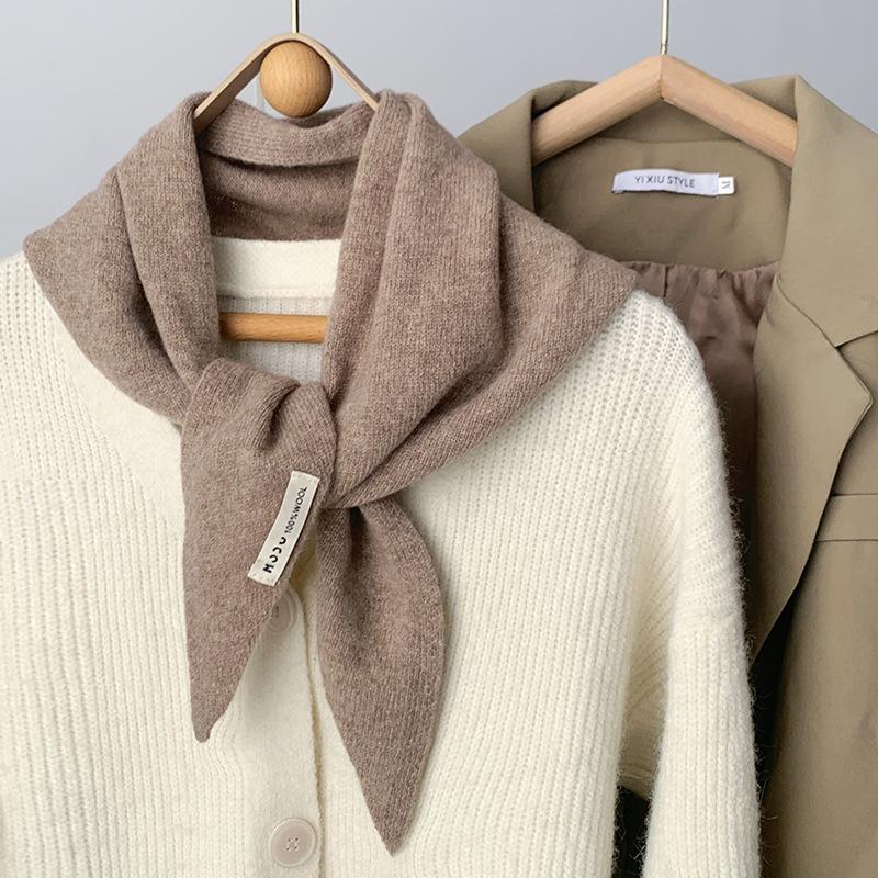 

Треугольный шарф женский платок вязаный шарф многофункциональный теплый вязаный шарф One Size светло-коричневого