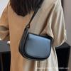 2025 new fashion retro small square bag women's bag high-end niche design messenger bag commuter shoulder Ma'an bag