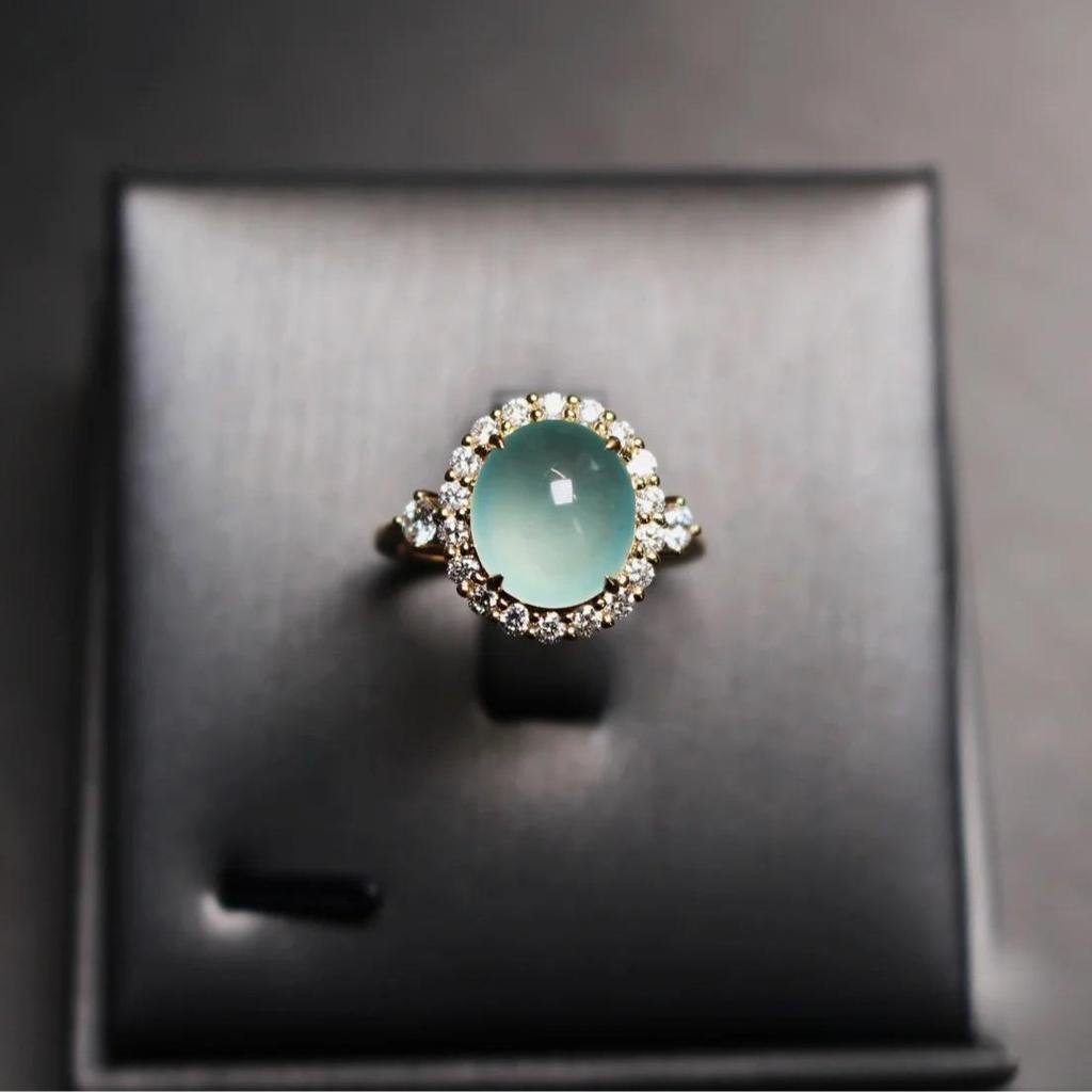Elegant Women's Chinese Style Open Ring with Large Oval Chalcedony Inlay