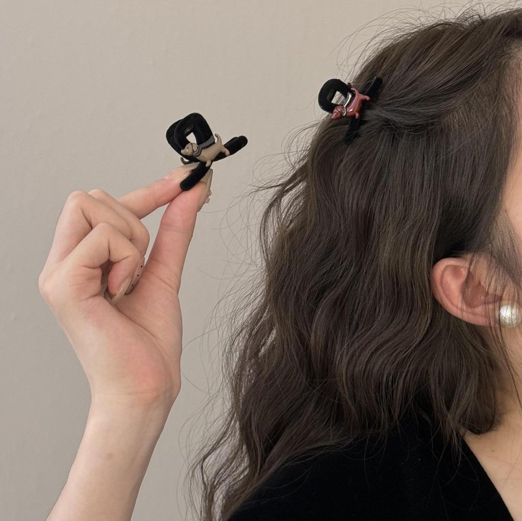 Korean Cute Sausage Dog Hairpin: Sweet Girl's Side Clip for Bangs or Half-tied Hair