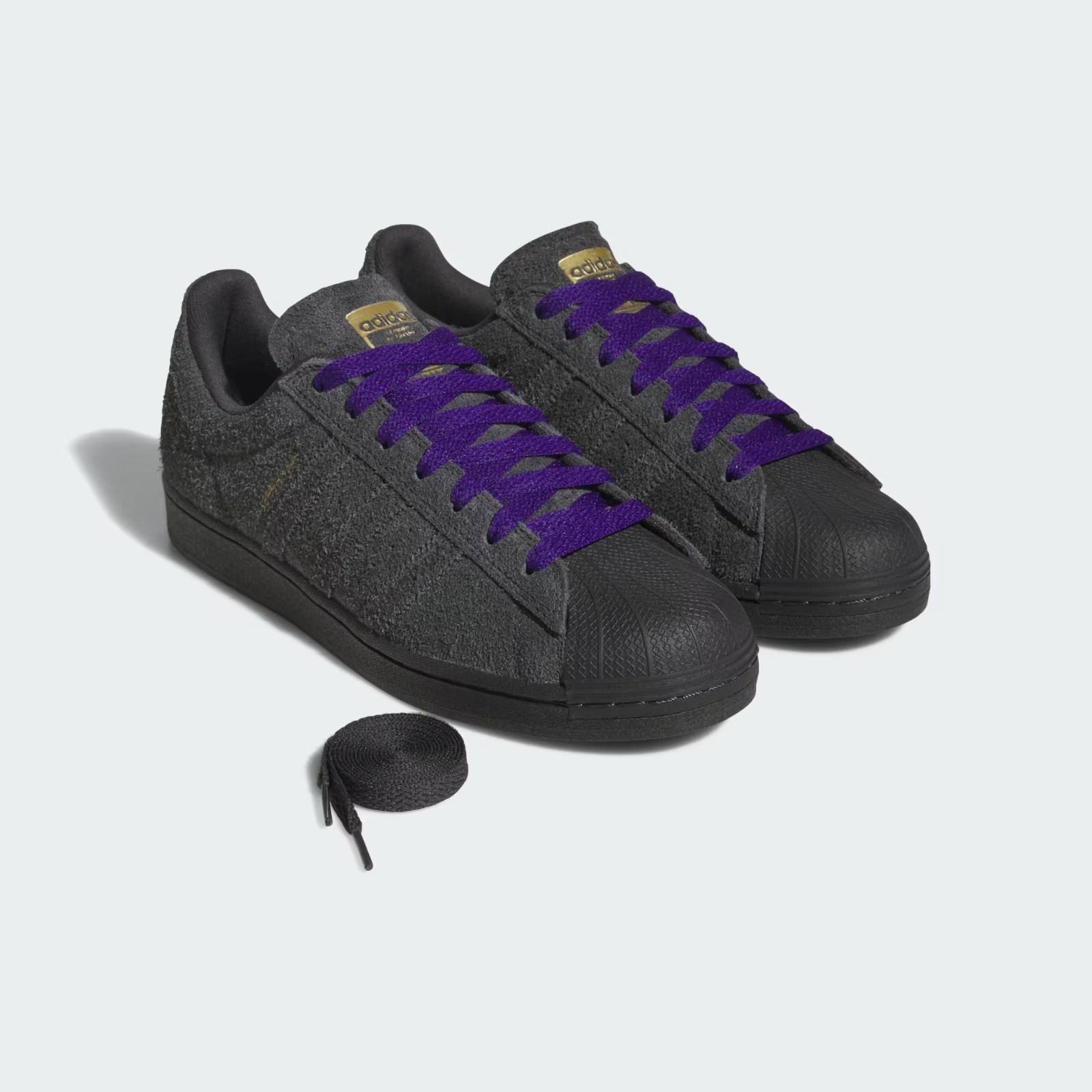 JR7409 adidas Originals Superstar ADV Carbon Collegiate Purple (Men s) 4.5