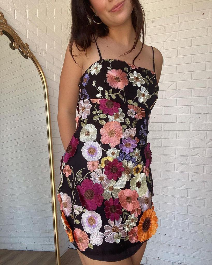 2025 Rochie cu bretele brodate din plasă florală elegantă de primăvară 2025
