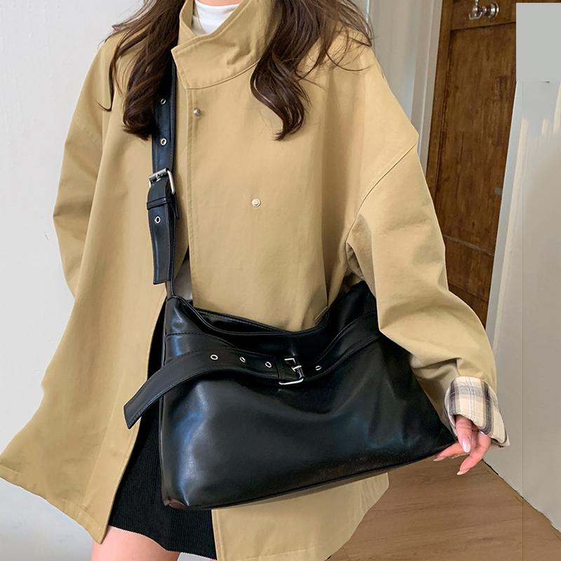 Korean Version Women'S Shoulder Bag Fashion Casual Large Capacity Tote Bag Autumn Winter Brown Crossbody Bag Black Handbag KTB