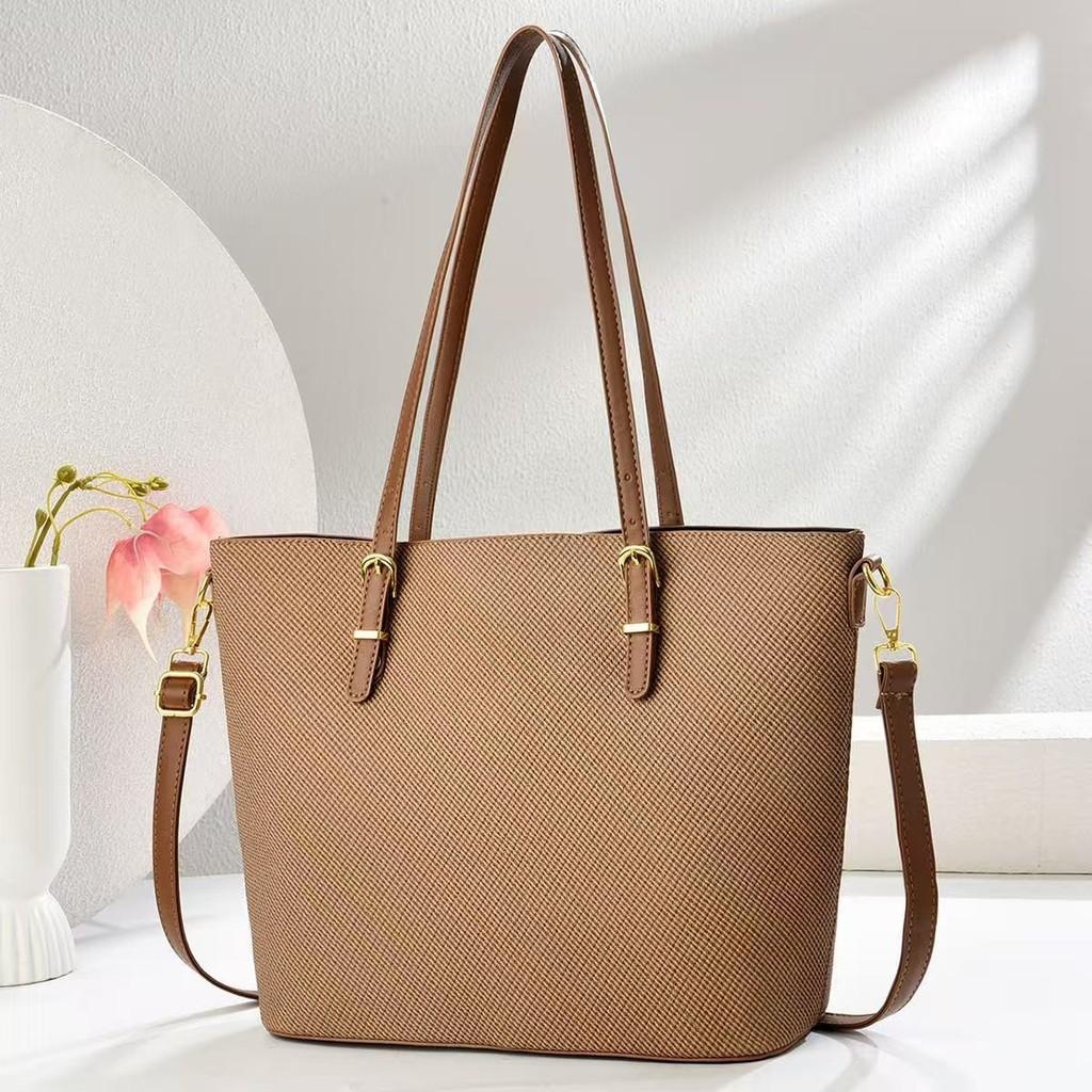 Classic Pu Large Capacity Tote Bag With Zipper Closure For Daily Use Women
