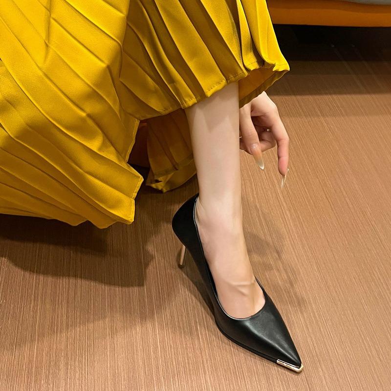 Black Sexy Pointed Head Not Tired Feet High Heels Women's Thin Heels Spring New Temperament Professional Shoes