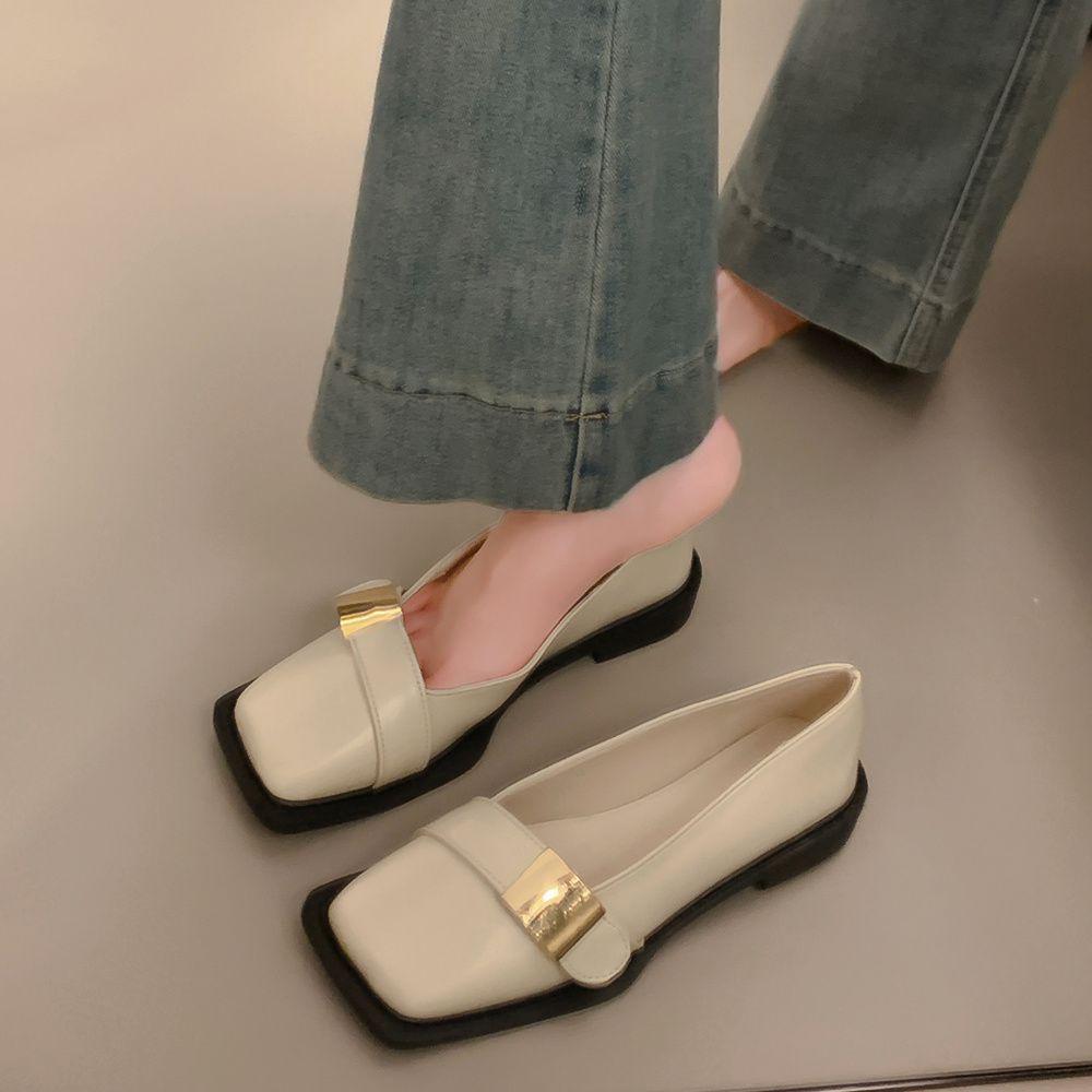 Retro britisk stil metallspenne enkle sko 2024 nye firkantet tå myk såle komfortable loafers damesko pedal små skinnsko