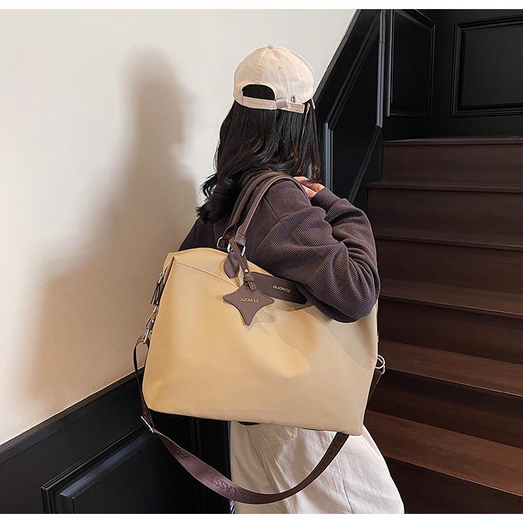 Women's Large Capacity Waterproof Duffle Bag for Short Business Trips - Attachable To Suitcase, High-End Carry-On.