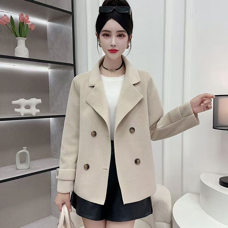 Stylish Double-faced Velvet Coat for Women, Short Petite Slimming Autumn and Winter Outerwear with Fashionable Lapel