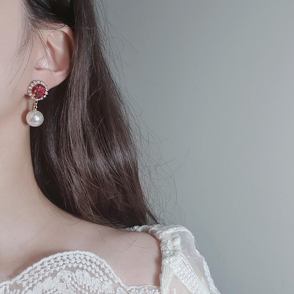 

[Aimelbie] Квадратная подушка и жемчужные брекеты - Розовый