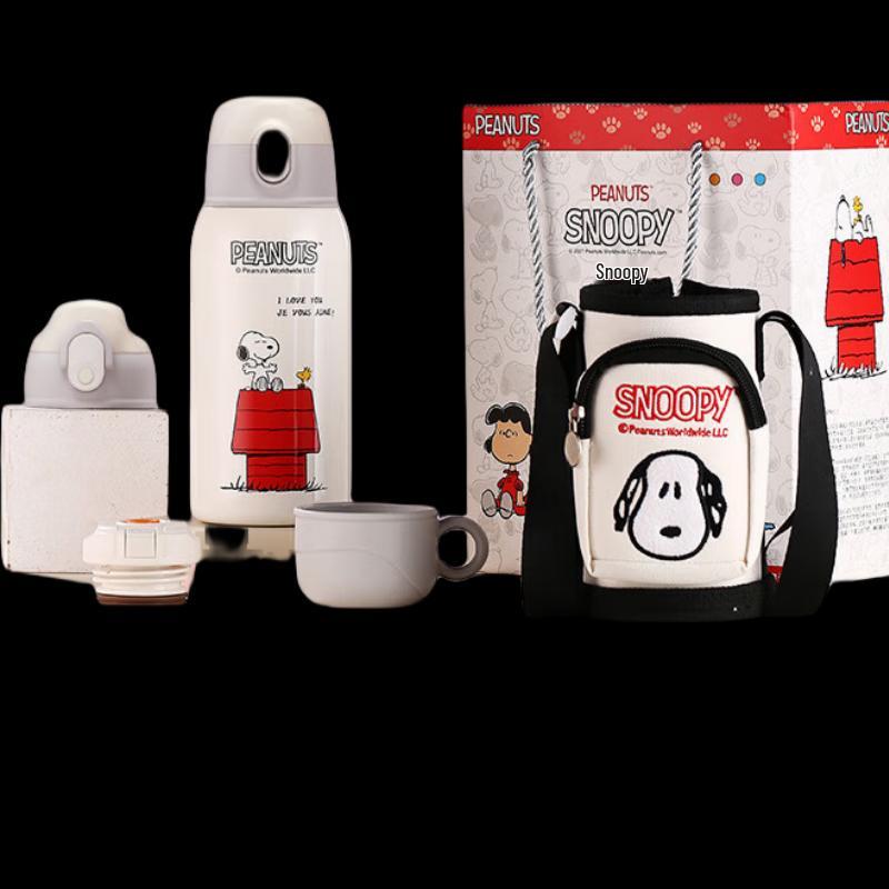 Snoopy Kids 3-Lid Insulated Water Bottle