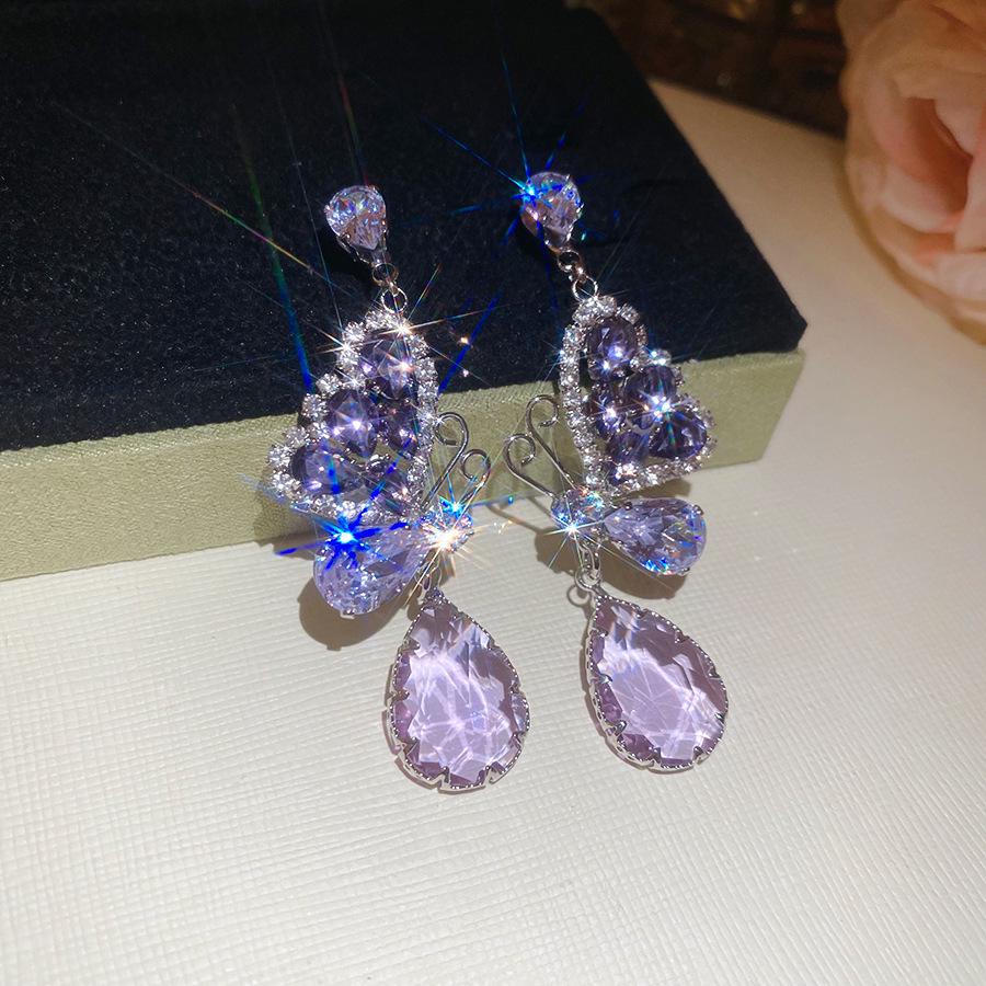 

Сережки-пусети Серце з цирконієм та стразами Срібна голка - Дизайн високої моди