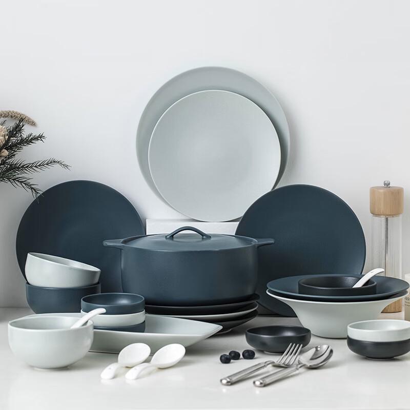 Ailan Huijia LIU Hatu 53-Piece Ceramic Dinnerware Set