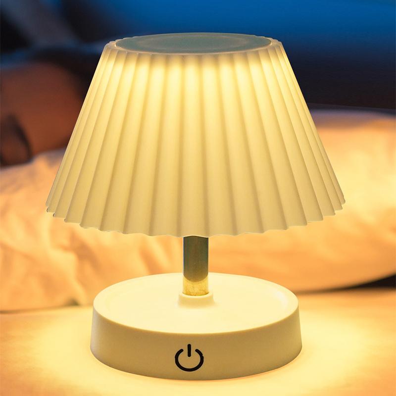 Nattbordslampe i tre Nattbord Varmt lys Leselys Soverom Nattlys Elektrisk strøm Hjemmedekor Skrivebordslampe