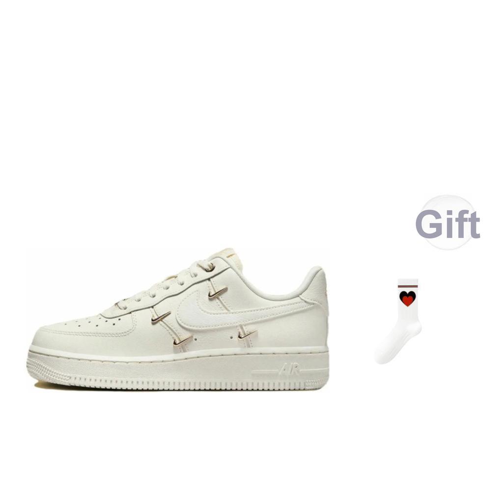 Nike Air Force 1 07 LX Mini Swoosh - Metalik Altın Bayan Spor Ayakkabı Beyaz Yelken FV3654-111