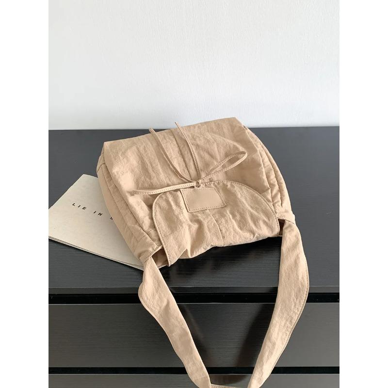 

Trendy Korean Crossbody Bags for Women Summer Nyl Small Square Shoulder Bag Fashiable Flap Design Texture Bags for Travel