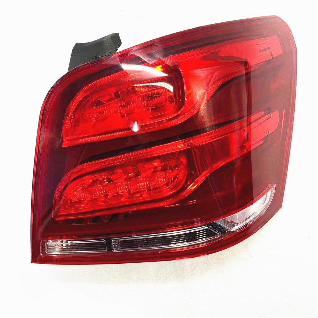 Compatible Rear Taillight Assembly for 2013-2015 Mercedes-Benz GLK (GLK200, GLK260, GLK300)
