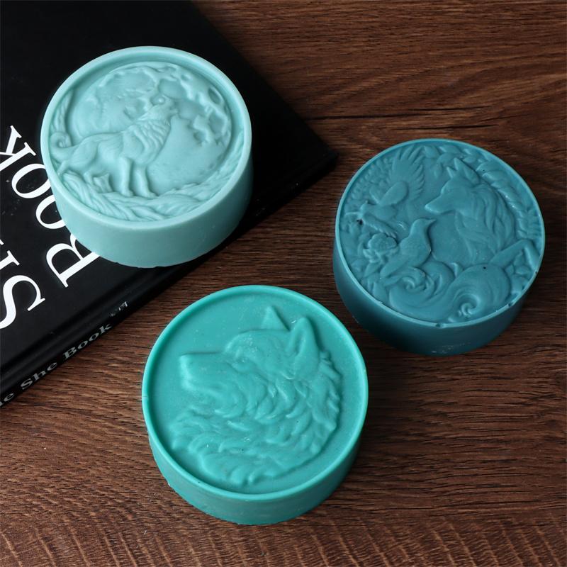 Animal Howling Wolf Shape Silicone Soap Mold DIY Wolf Shape Mountain Forest Animal Resin Plaster Molds Cake Soap Home Decoration