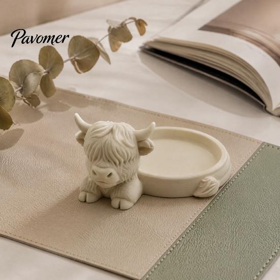 Decorative Trinket Tray Highland Cow Jewelry Storage Tray, Round 3D Printed Desktop Creative Bedroom Organizer, Tabletop Container for Rings Earrings