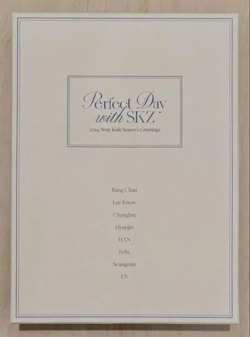 [USED] Stray Kids 2024 Season s Greetings (with bonus item)