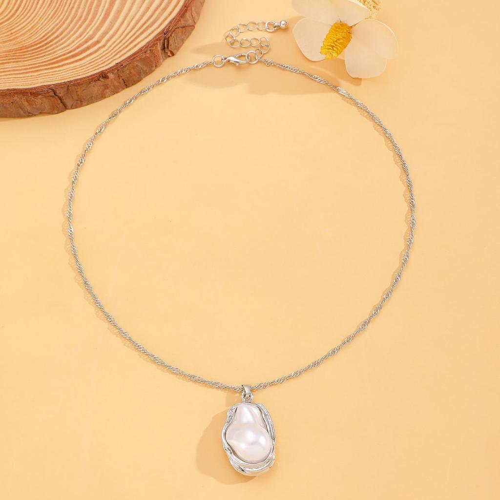 Baroque Pearl Choker - European & American Style with Irregular Design, Simple Metal Open Necklace