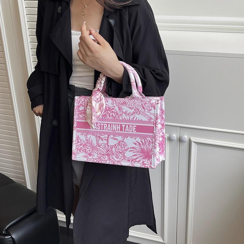 Portable tote bag women's new letter printing shoulder large bag versatile casual messenger bag