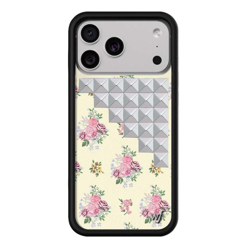 New Wildflower 3D Silver Solid Rivet Leopard Phone Case For iPhone 15 13 12 14 17 16 Pro Max Plus Fashion Flower Rivet Wf Cover