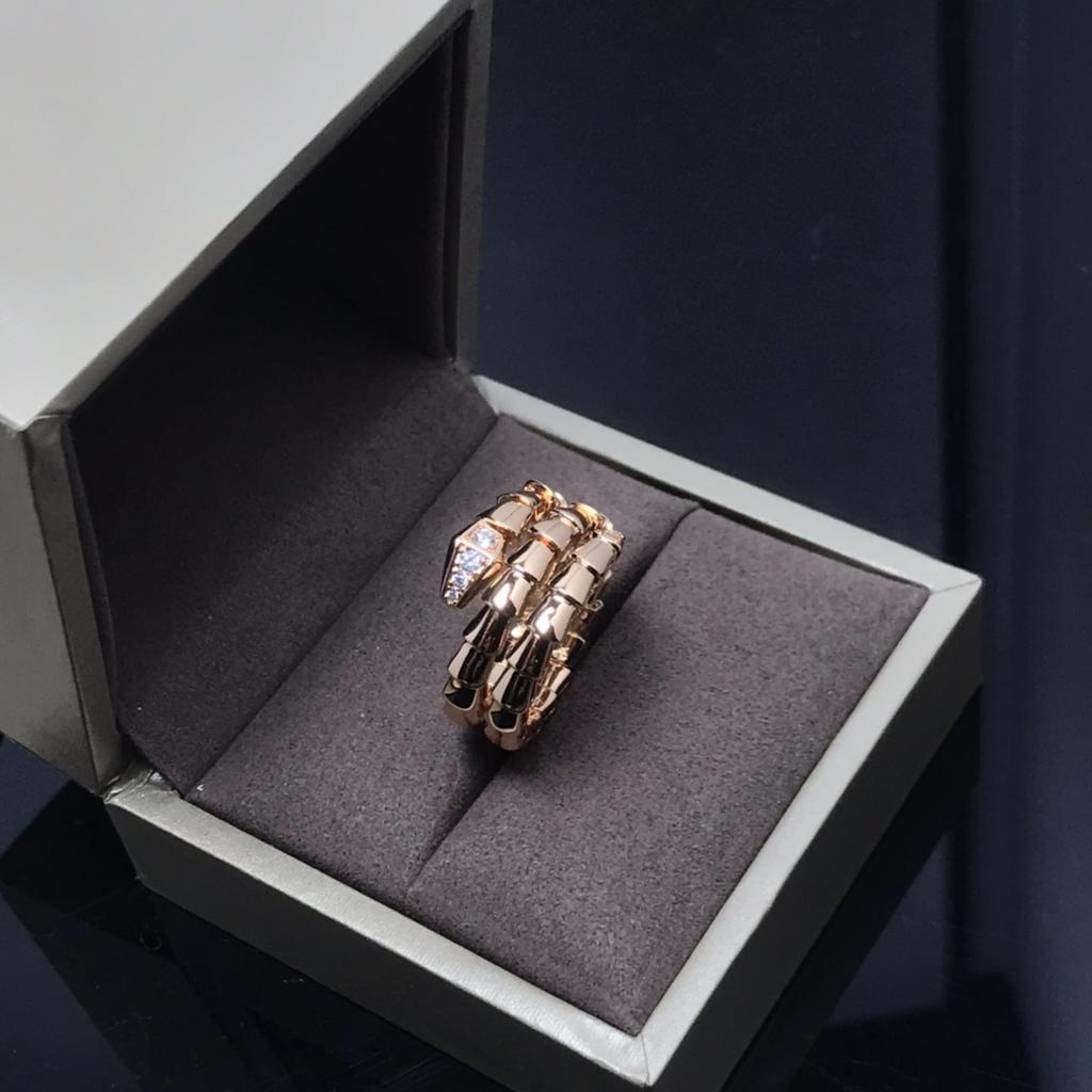 Serpentine Ring Featuring Three Colors High-quality Electroplating Craftsmanship Hypoallergenic and Suitable for Daily Wear Must-have for Gifts