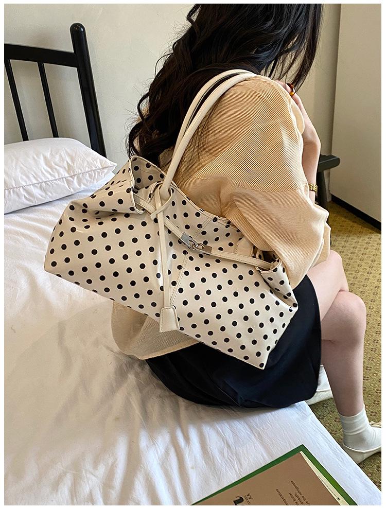 Women's Polka Dot Tote Bag - Stylish, Large Capacity for Work and Casual Use, 2026 New Fashion.