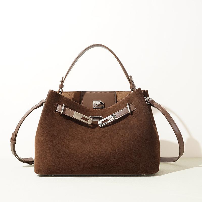 Leather women's large-capacity commuter handbag, new versatile first-layer suede women's design niche messenger bag