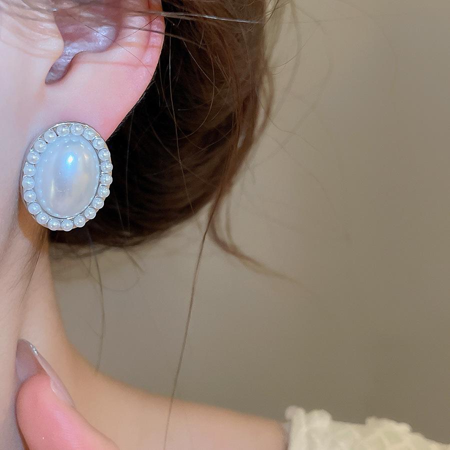 French Silver Needle Rhinestone Resin Pearl Geometric Earrings Set - Retro High-End Women's Jewelry