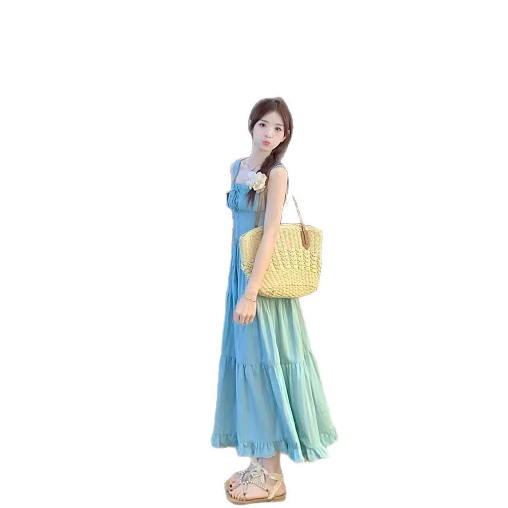 Mint milk green suspender dress, new women's summer French gentle design, waist A-shaped long skirt