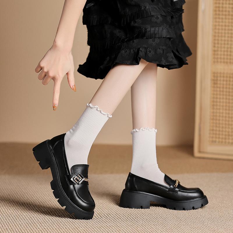 Round Head Platform Loafers Women'S Brock British Style Small Leather Shoes Women'S Metal Buckle Decorative Shoes