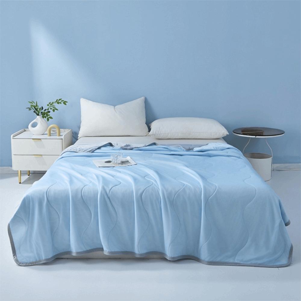 Thin Breathable Air-conditioning Comforters Machine Washable Cooling Blanket Dormitory 59.06x78.74 in
