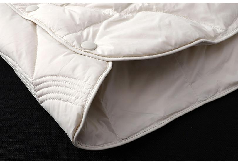 Women's 2023 Retro Winter Lightweight White Duck Down Jacket - Short, Slim Fit, Fashionable Design