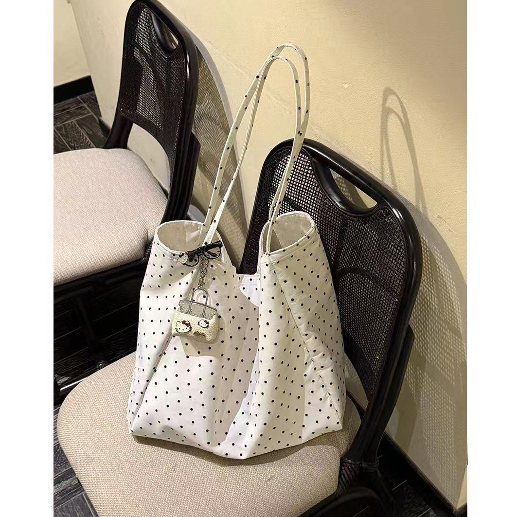 

2025 Холщовая сумка-тоут в горошек большой вместимости - Корейский стиль на одно плечо для универсальных поездок на работу и студентов