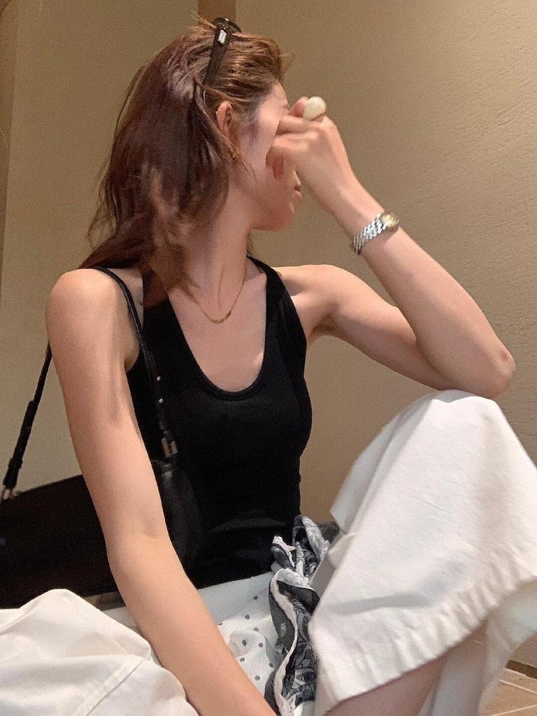 Lemon Green Tea U-Neck Spaghetti Strap Women's Slim Fit Sleeveless Tank Top - 2026 Spring/Summer Collection