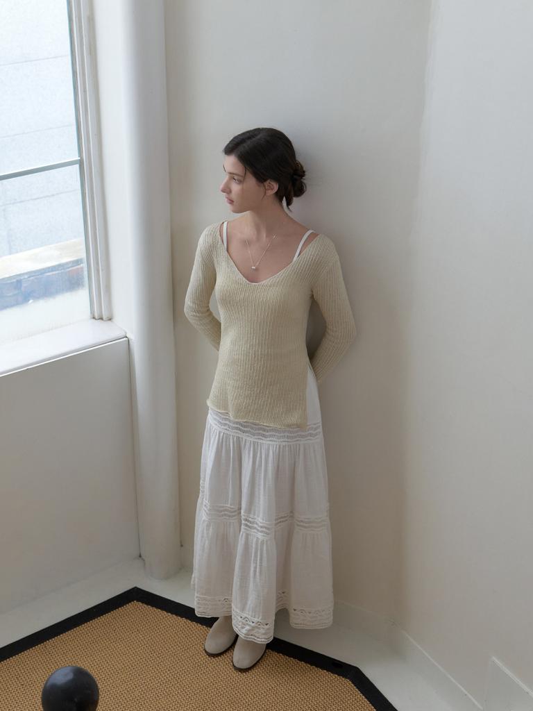 Liel Slony V Slit Knit (Beige)