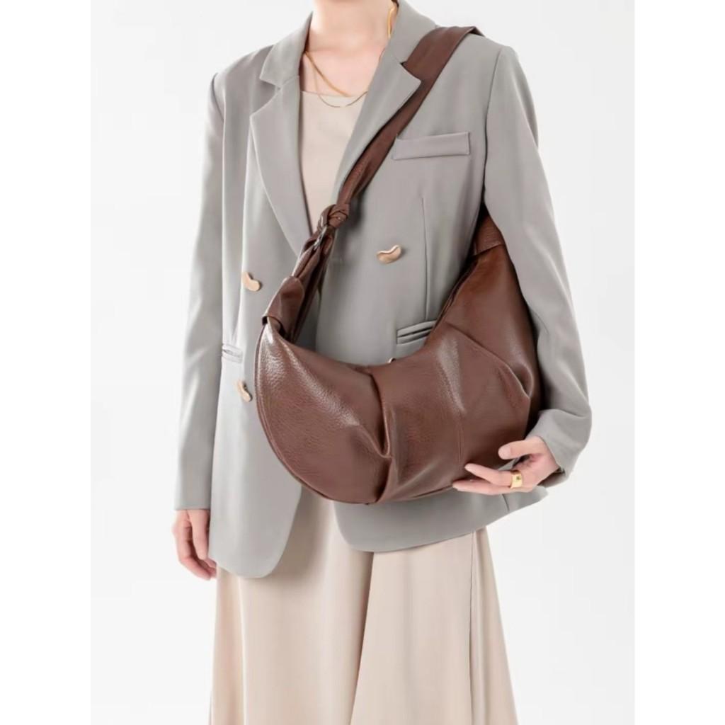 IELGY Retro Dumpling Bag Large Capacity Fashion Commuter Tote Bag Niche High-End Messenger Bag