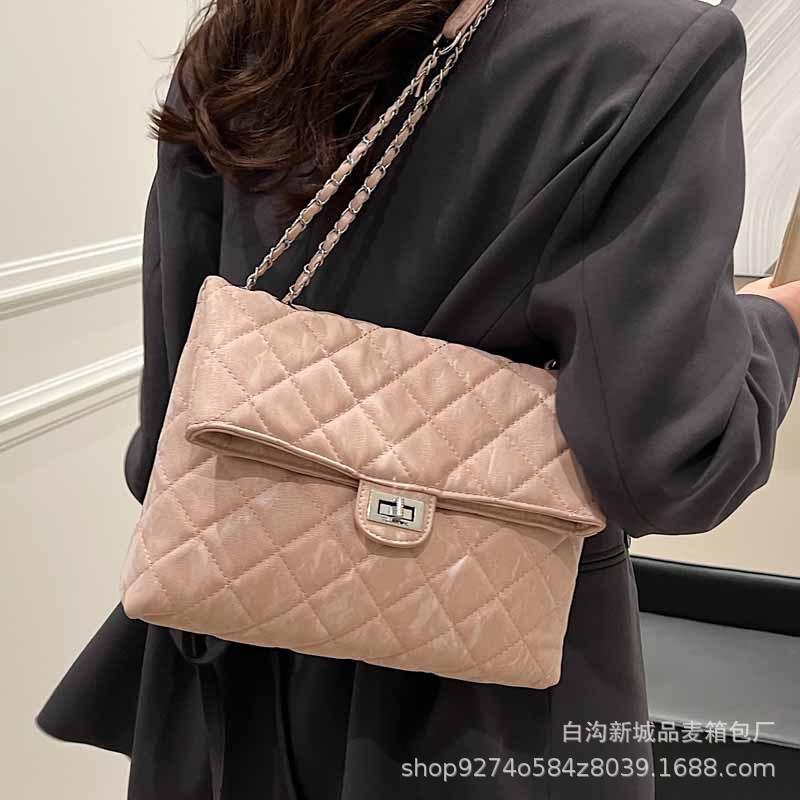 Popular Diamond Chain Underarm Large Bag Women's Bag 2025 New Trendy Fashion Large Capacity Shoulder Messenger Bag