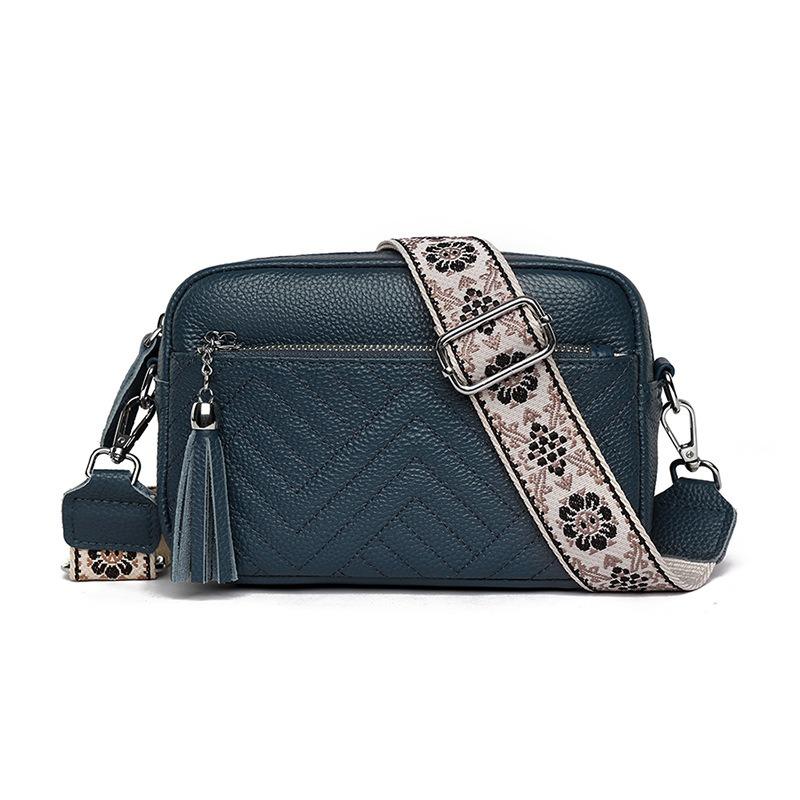 New First-layer Cowhide Bag, Jacquard Shoulder Strap, Messenger Bag, Trendy and Fashionable Versatile Women's Bag, Shoulder Bag, Small Square Bag.