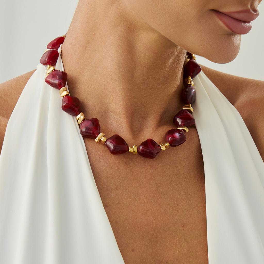 Design Sense Irregular Imitation Crystal Resin Necklace, Personalized Special-Shaped Beaded Collarbone Chain Choker