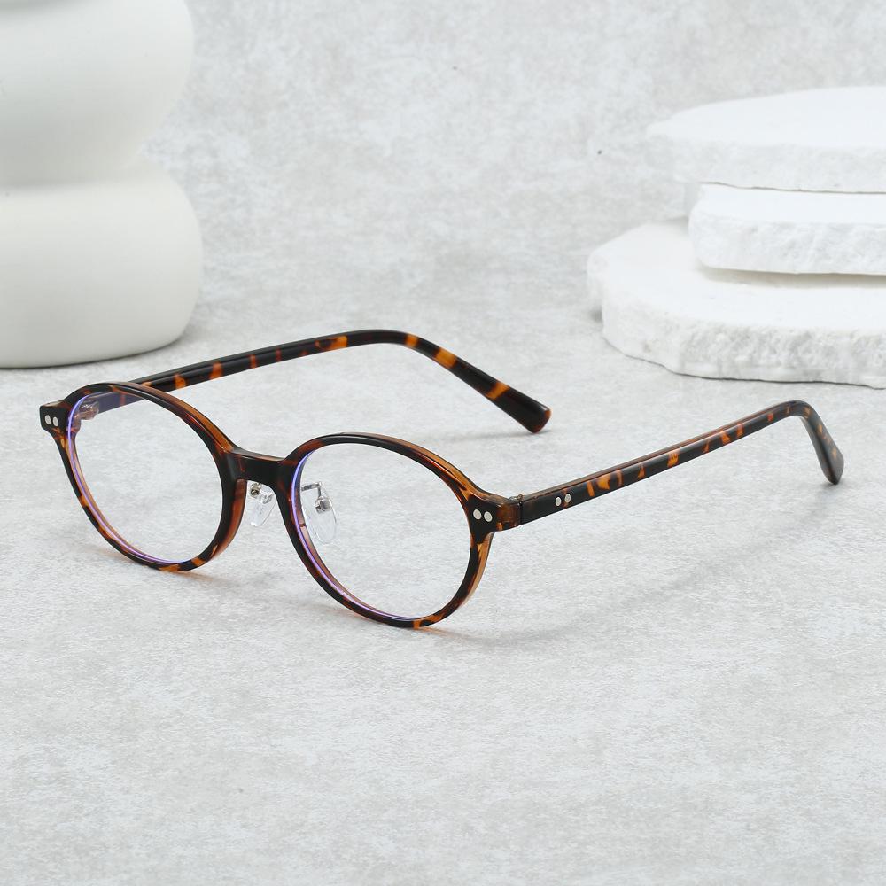 New retro tortoiseshell glasses frame, oval small frame anti-blue light, soft rubber nose pad plain decorative glasses
