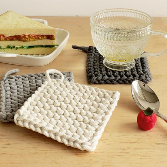 Handgeflochtener Baumwollseil Untersetzer Tischset Minimalistisches Quadratisches Tischset Hitzebeständig Rutschfest Wiederverwendbar Rustikales Küchen-Esszimmer-Dekor für Zuhause Restaurant