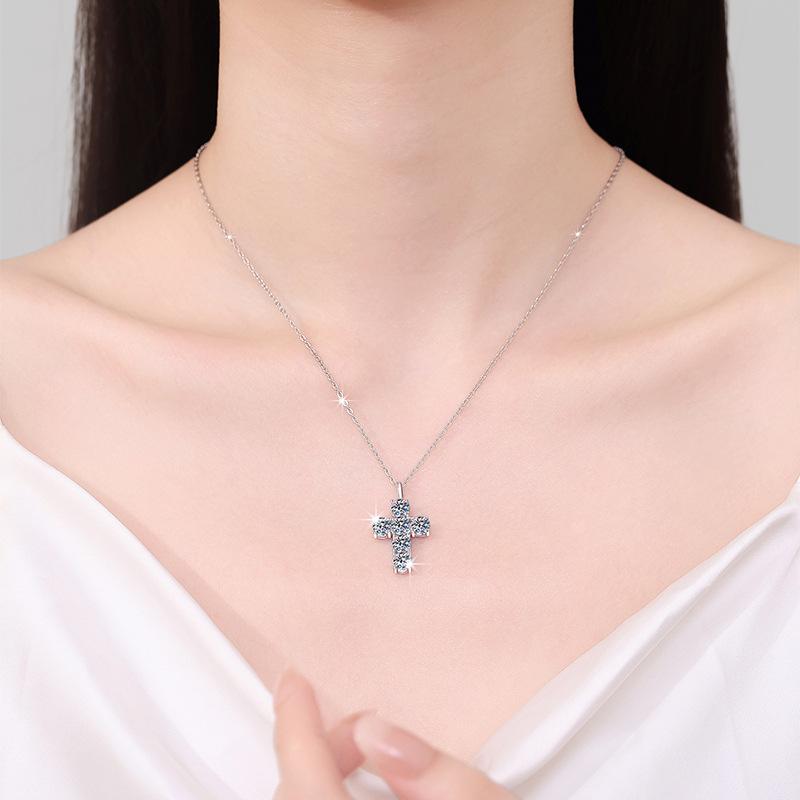 925 Sterling Moissanite Cross Pendant Retro Unisex  Moissanite Necklace 3 Carats Sweater Chain 925 Sterling Silver Clavicle