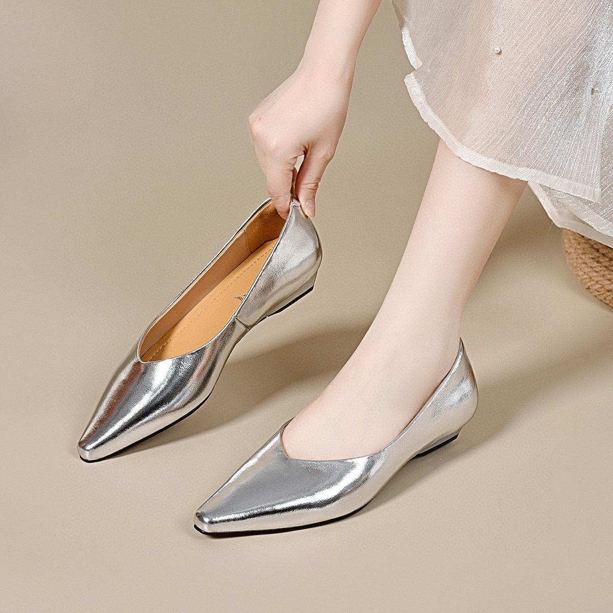 

Остроносые туфли-лодочки женские весенне-летние с мелким вырезом на четыре сезона, удобные плоские женские ленивые туфли 40 серебряный