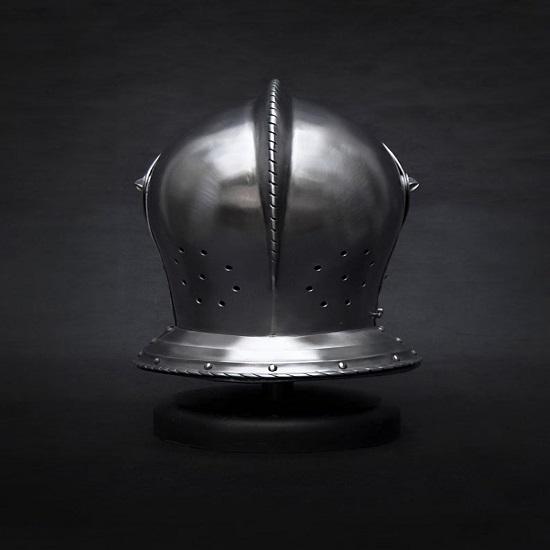 Medieval Knight Close Helmet Steel Full Face Visor Armor Gothic Armet Helmet for LARP, Cosplay Display