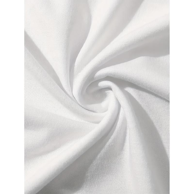 European Size Women'S 180gsm  T-Shirt - Cute Penguin  Peace Love Lettering Graphic with Heart  Penguin Design